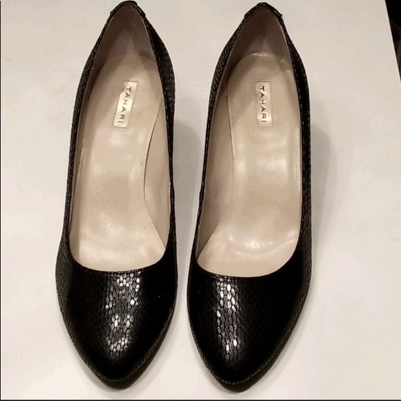 Tahari Wedge Heels sz - Picture 2 of 11